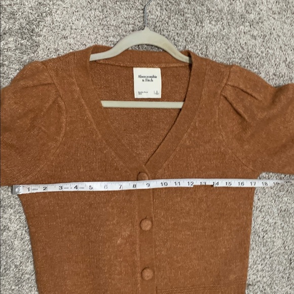 Abercrombie and Fitch Brown Puff Shoulder Short Sleeve Cardigan Sweater - Picture 7 of 8
